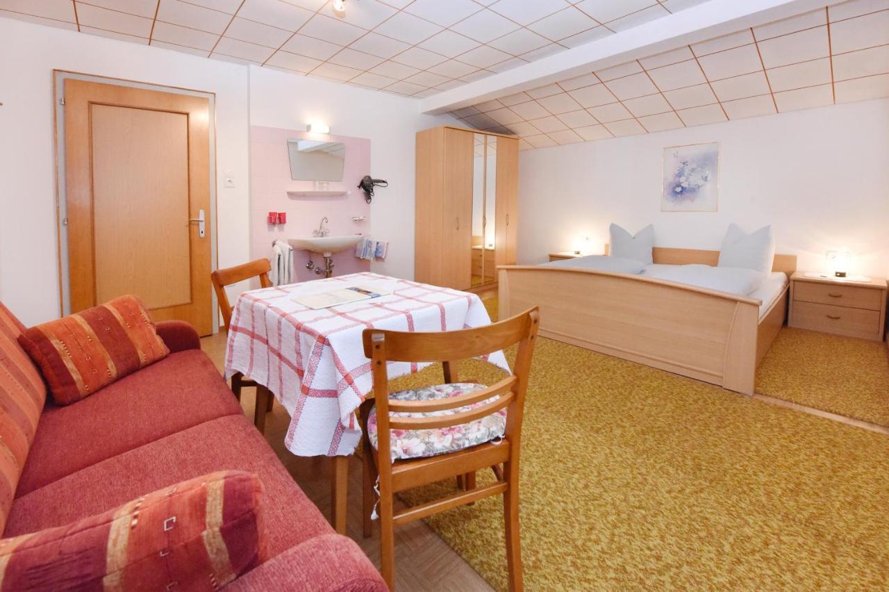 Pension Piz Buin Partenen Exterior foto